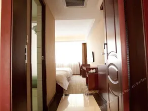Riverbank Holiday Hotel - Image 5