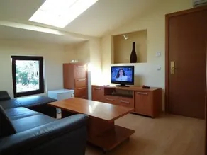Grandville Apartments - Image 2