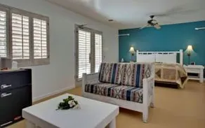 La Joya Inn - Image 5