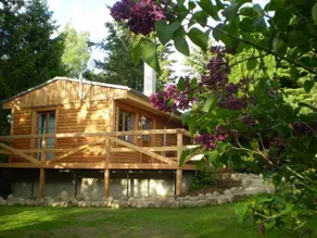 Romantisches Holzhaus mit Ruderboot - Image 2
