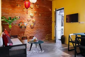 Vietnam1989 Authentic Vietnamese Townhouse - Image 3