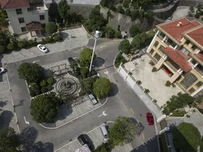 Yalong Hotel - Image 5