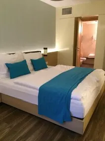 Vizparti wellness apartman Velence - Image 3