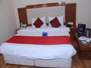 OYO Premium Mountain Vew Mashobra - Image 2