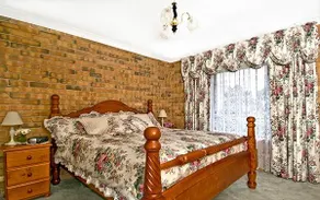 Acacia Apartments - Image 3