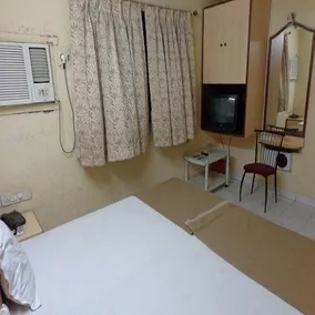 Hotel Dan - Image 4