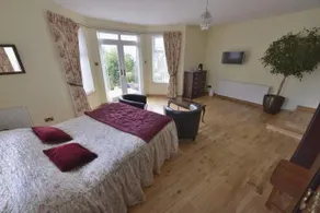 Lochnagar bed and breakfast - Image 3