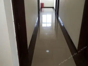 Qinhai Holiday Hotel - Image 3