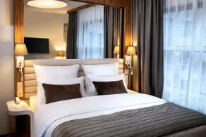 Metropolis Design Hotel Sp. z o.o. SKA - Image 2