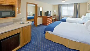 Holiday Inn Express Fremont Angola Area - Image 4