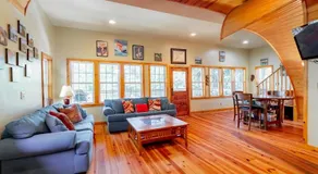 512 E Cooper-Surf Chalet - Image 2