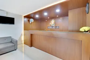 Hotel Sai Grand - Image 1