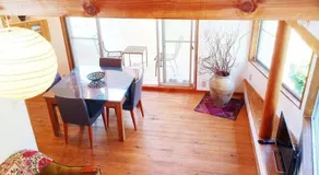 Woody house - Image 2