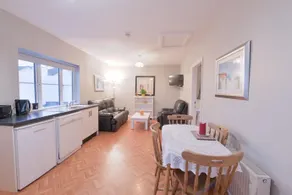 Ocean Breeze Apartment - Image 1