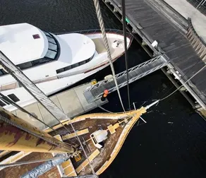 The Floating Bnb - Image 2