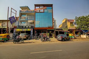 The Rosewood Hotel by OYO Rooms - Image 1