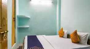 Hotel Snow White by OYO Rooms - Image 4