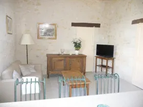 Maison Dans Le Parc Du Château - Image 3
