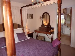 Maunditts House - Image 4
