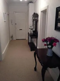 Queen Margaret Apartment - Image 4