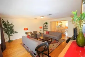 West Holywood 3 Bedroom With Pool - Image 3