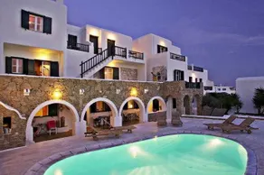 Paolas Town Apartments & Studios - Image 2