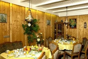 Bernstein Hotel Kohl Garni - Image 4