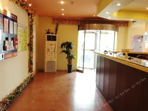 Home Inn Tiantan - Image 4