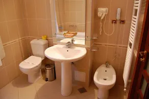 Hotel Maria - Image 3