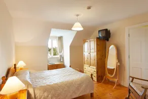Barnawee Bridge Bed & Breakfast - Image 4