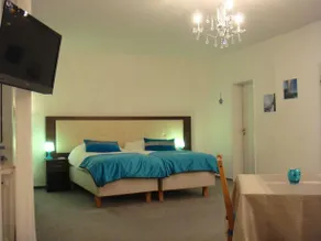 Bed & Cloppenburg - Image 2