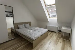 Royal Residence - Image 4