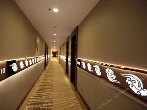 MENGHU HOLIDAY HOTEL - Image 3