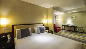 City Lake Hotel - Image 2