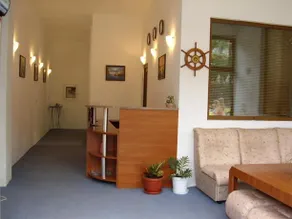 Stop Hotel - Image 2