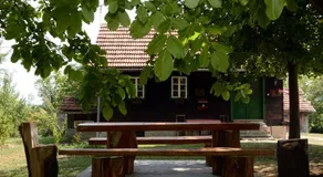 Holiday home Hižica v plavem trnacu - Image 2