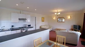 Gurnard Pines Holiday Village - Image 5