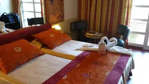 Palmira Beach Hotel - Image 5