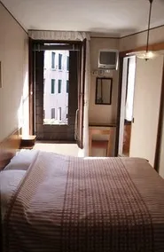 Hotel San Fantin - Image 2