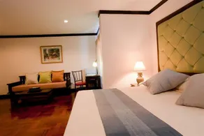 Cucumber Inn - Image 3