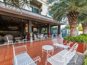 Patra Hotel - Image 4