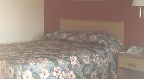 Budget Inn Cochran - Image 5