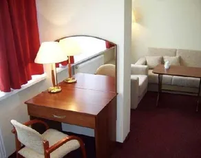 Gliding Hotel Leszno - Image 4