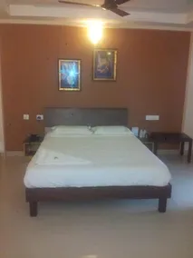 HOTEL SRM GRANDS - Image 4
