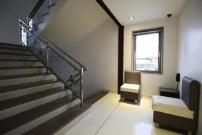 OYO Premium Law Garden Ellibridge - Image 4