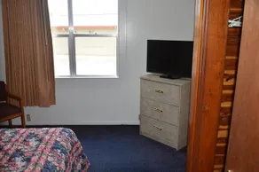 El Camino Motel - Image 4
