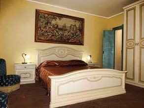 Biscari home - Image 2