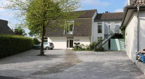Weeze - Image 3