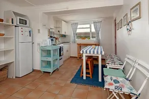 Verona Lodge by the Sea - Image 5