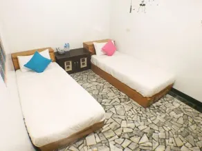 No9 Guest House - Image 5